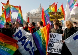 Protesta LGTB frente al Vaticano