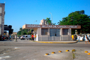 Entrada al Hospital Militar de Marianao, La Habana