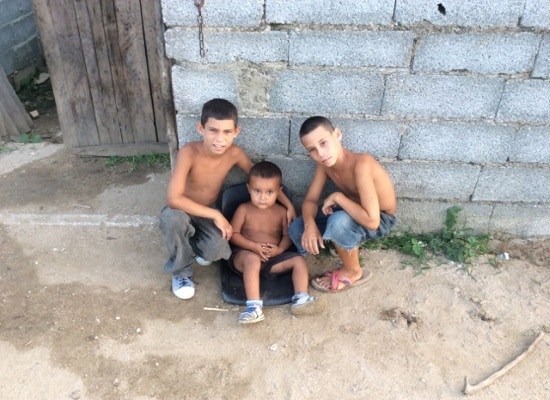 Los tres hijos de Solange (foto del autor)
