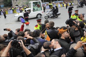 Protesta LGTB en Barcelona por la visita del Papa