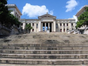 Vista de la Escalinata de la Universidad de La Habana