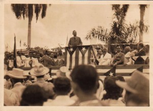 Dr. Regino E. Boti en el acto de inauguración de la estatuta a Pedro Agustín Pérez, en el parque José Martí, el día 29 de abríl de 1930-Cortesía del Archivo de la familia Boti