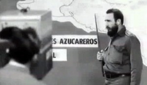 Castro, dando uno de sus interminables teques sobre los 10 Millones en la tv cubana. Nótese la mirada de profunda concentración y la actitud profesoral