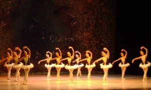 Ballet Umbral. Escenografía de Zaida del Río