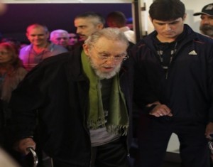 Reaparece Fidel Castro