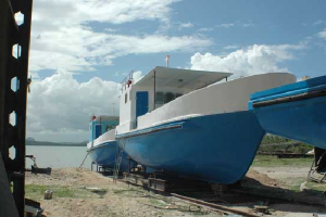 Astillero Gibara, Holguín, Cuba, reparan ferrocementos