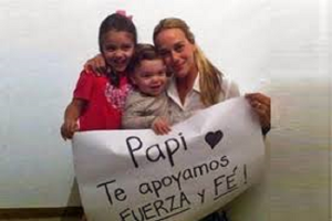 Familia de Leopoldo López envía esta foto a las redes sociales