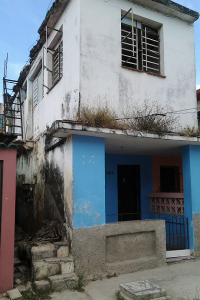 La escalera que daba acceso a la vivienda se desplomó_foto Augusto César San Martín