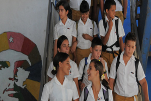 Escuela Secundaria Básica, Cuba_foto tomada de internet