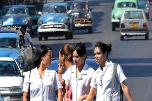 La economía cubana continúa atascada, dependiendo básicamente de remesas familiares_archivo