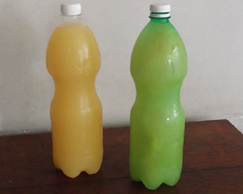 Botellas de litro y medio con jugo de naranja (foto del autor)