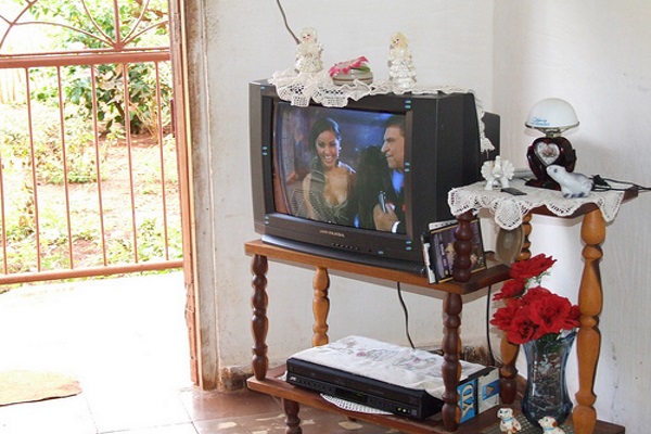 Sábado Gigante en televisor de hogar cubano (foto tomada de Internet)