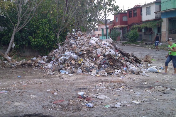 Calles llenas de basura (foto del autor)