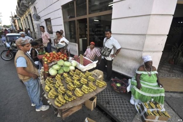 VENEZUELA--Cuba-prev--fuerte-incremento-de-la-econom-a-en-2015