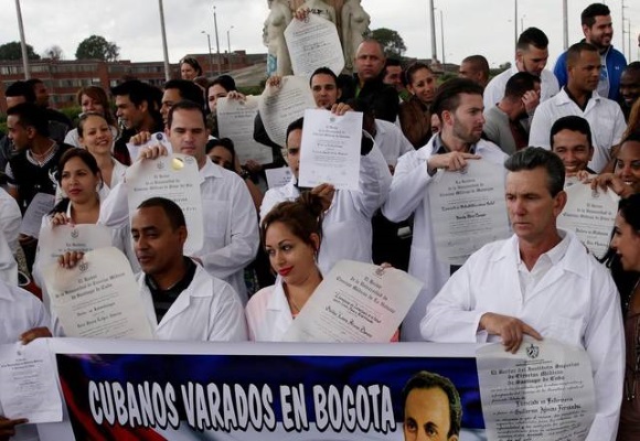 Médicos protestan en Bogotá (foto tomada de Internet)