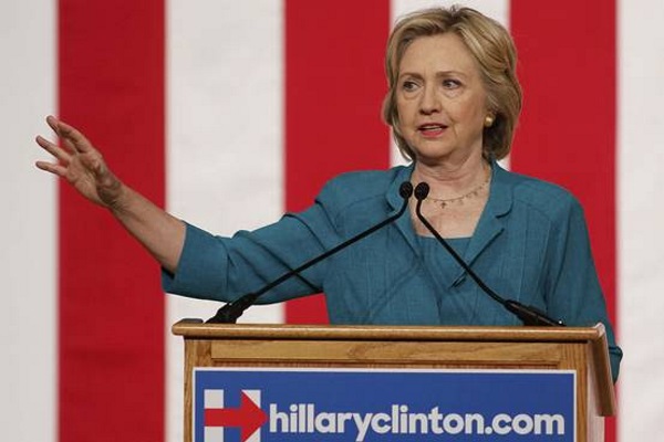 La precandidata presidencial en EE.UU. Hillary Clinton pronunció un discurso sobre Cuba el viernes en Miami. Reuters