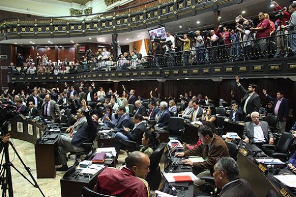 Venezuela - Página 5 68a6a_asamblea