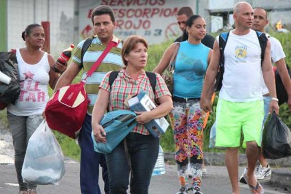 Migrantes cubanos en Panamá (Foto: EFE)