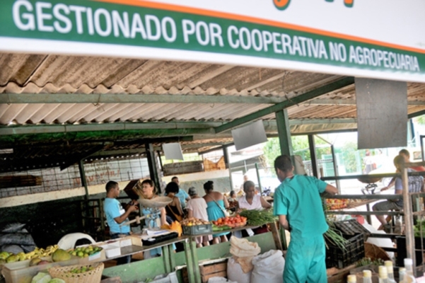 Cuba sector privado cuentapropistas emprendedores economía cooperativas