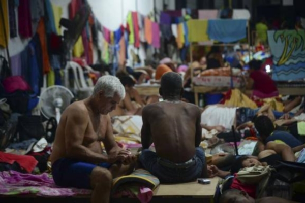 Migrantes cubanos en Turbo (Foto: AFP)