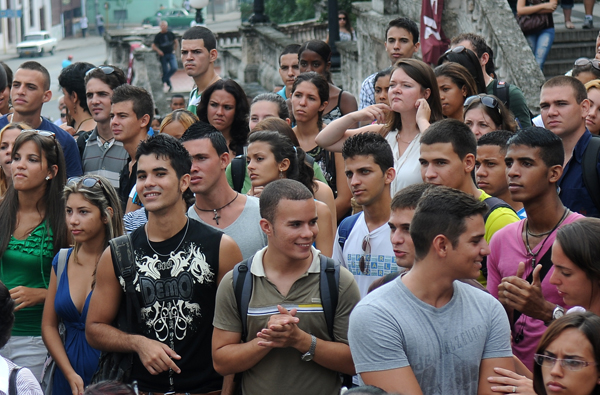 Jóvenes cubanos; Cuba;