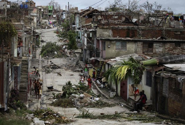 Santiago de Cuba tras el paso del huracán Sandy en 2012. Cuando el evento tocó la isla caribeña poseía categoría 2 (Foto: Reuters)