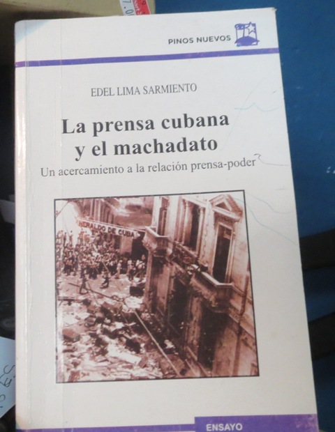 El libro de Edel Lima (Foto: Tania Díaz Castro)