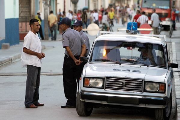 Cuba, Policía, Televisión