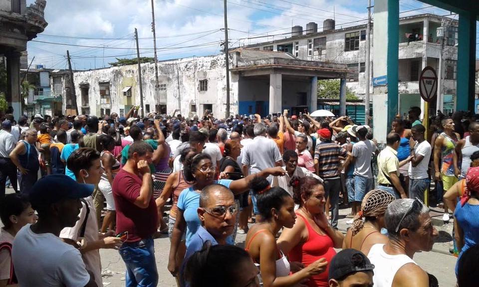 Cuba protesta cubanos protestan Habana 