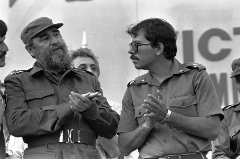 Fidel Castro junto a Daniel Ortega