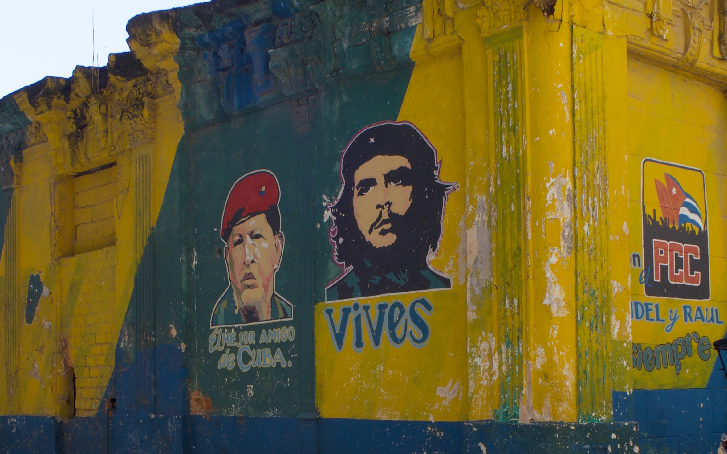 Mural de Hugo Chávez y Ernesto Guevara en La Habana