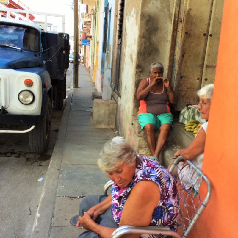 Cómo envejecer en Cuba y no morir el intento