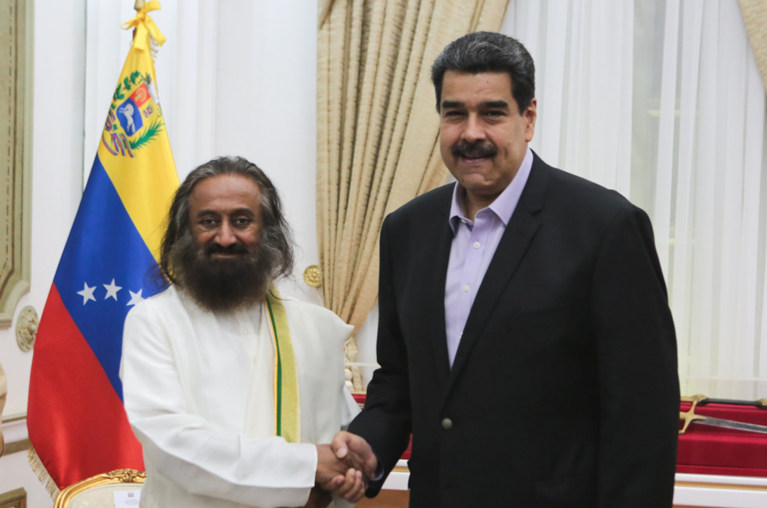Nicolás Maduro; Gurudev Sri Sri Ravi Shankar