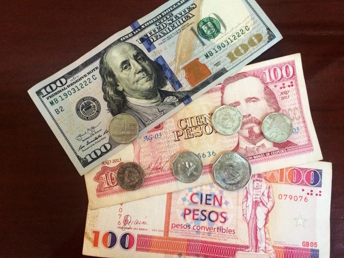 Деньги и Республики Куба.