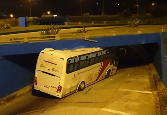 Autobús; Túnel de La Habana;