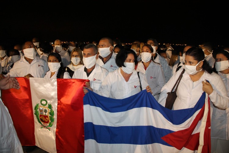 Médicos cubanos, Perú HRW