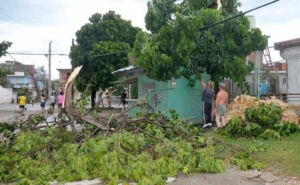Efectos de la tormenta local severa en Bayamo