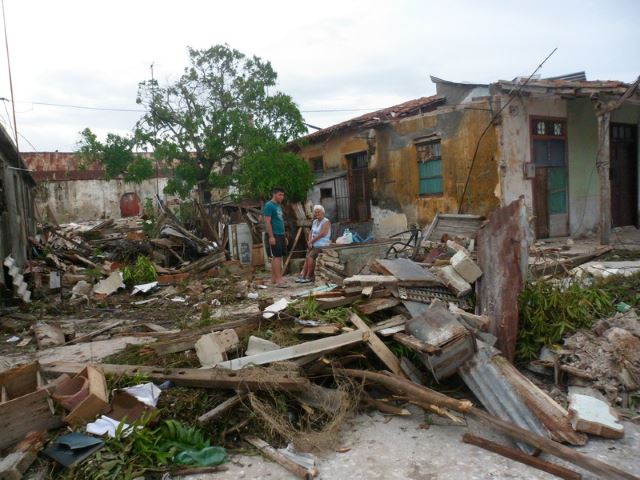 cuba huracán huracanes tormenta tropical laura ciclón ciclones irma
