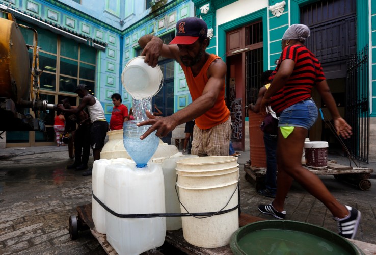 servicios agua bloqueo dictadura Cuba