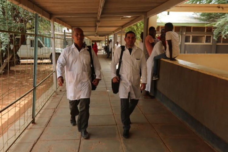 Médicos cubanos, Kenia, Somalia