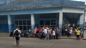 Colas, Escasez de alimentos, Cuba