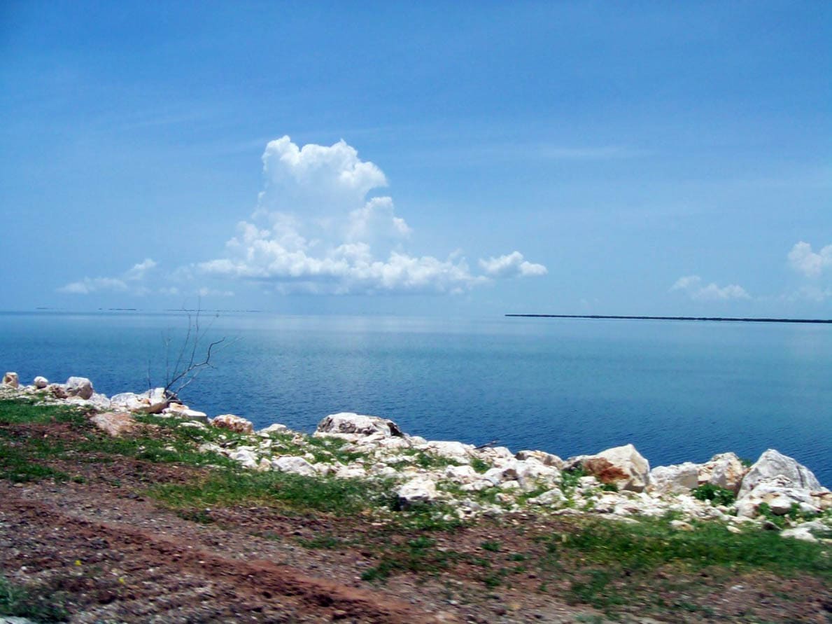 Cayería norte, Cayo Coco, Cayo Guillermo, Medioambiente, Pedraplén, Turismo, Cuba