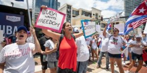Manifestantes cubanos en Estados Unidos