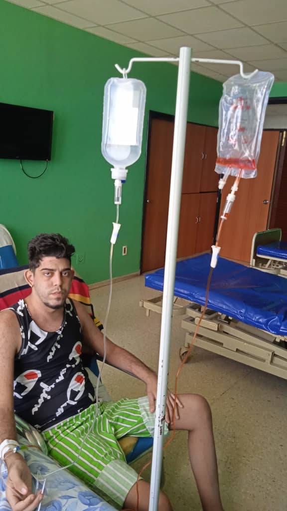 Cuban father asks for medicine for his son with cancer: "I scream with tears in my eyes"
