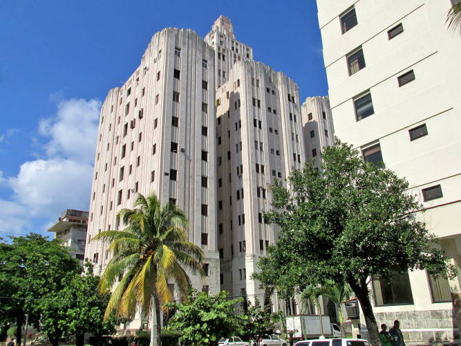 Edificio Pérez Serrano 