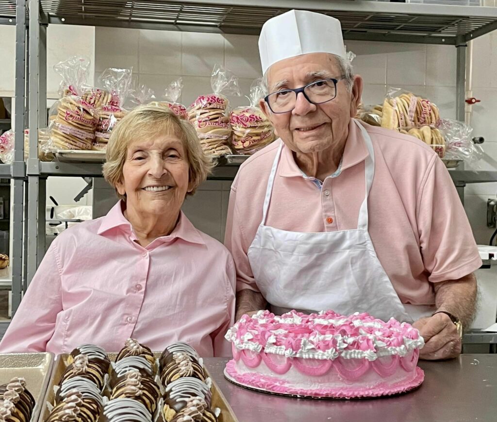 La Rosa Bakery, emblematic Cuban bakery in Miami, closes after 55 years of service