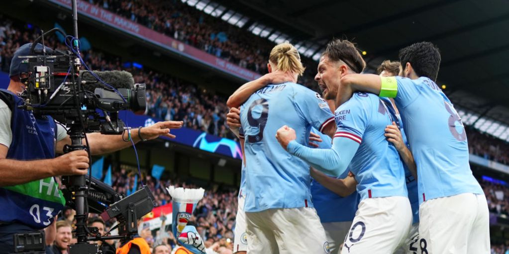 Jugadores del Manchester City celebran su victoria