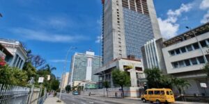 La Torre K y el hotel Habana libre al fondo