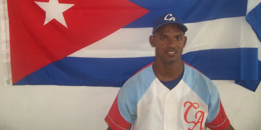 Pelotero cubano Yorelvis Charles