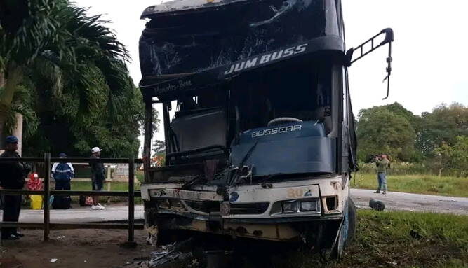 Mueren dos personas en percance de tránsito en Camagüey